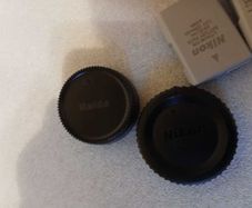 Nikon D3500, 4 EN-EL14a bateries, 18-105mm lens