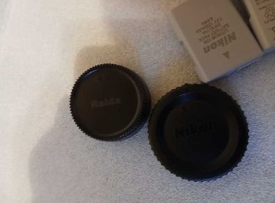 Nikon D3500, 4 EN-EL14a bateries, 18-105mm lens