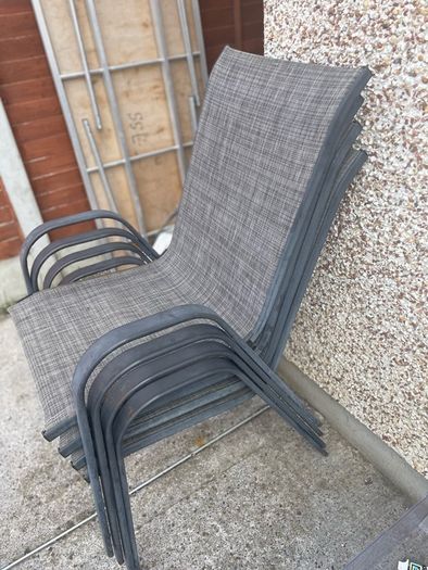 4 spare garden chairs