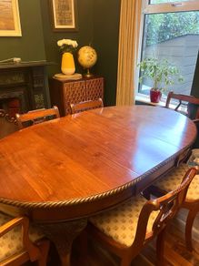 Edwardian Oval Dining Table and 6 chairs