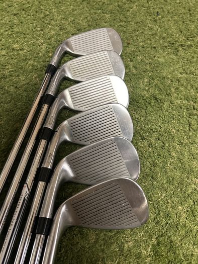 Taylormade QI irons