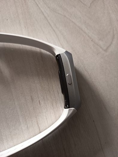 Samsung galaxy fit (SM-R370)