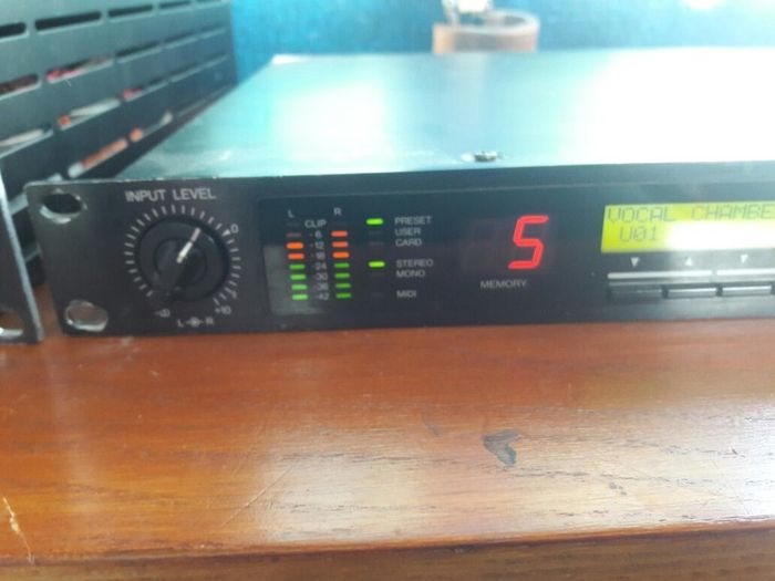 Yamaha Spx 990