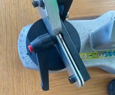 Chainsaw sharpener