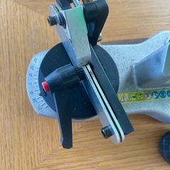 Chainsaw sharpener