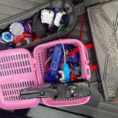 Beyblades with stadium