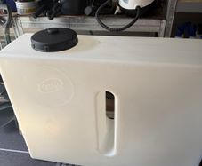 250L baffled water tank