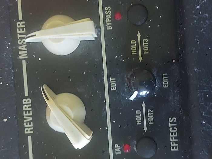 VOX Valvetronix VT15 AMP, working great and in excellent condition