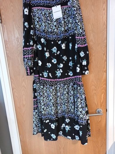 Glamorous  Dress. S. 10. B.N.W.T