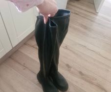 Thigh boots