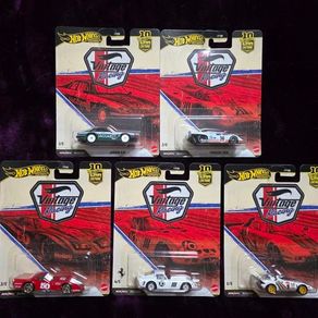 Hot Wheels 2026 Premium Car Culture Vintage Racing Set (Brand New)