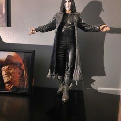 The crow 18inch neca