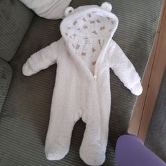 pram suit