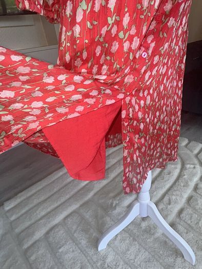Beautiful Brand-New Ladies Red Rose Dress from Carraig Donn