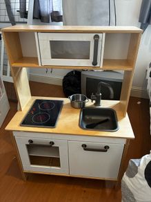 toy kitchen