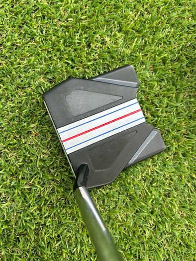 Full set of Taylormade Golf clubs