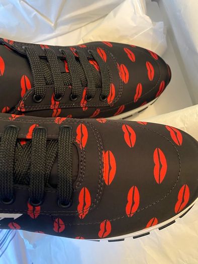 Genuine prada lips runners