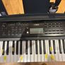 Yamaha keyboard PSR 383 Image 3