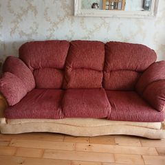 3 piece suite of furniture