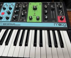 Moog Grandmother