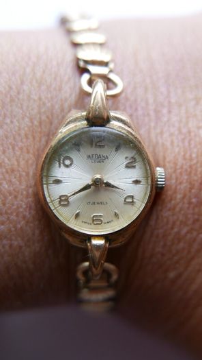 Vintage Medana Lever 10ct Rolled Gold Swiss Ladies Watch, 17 Jewel Movement, Gold Dial (in Working Order)