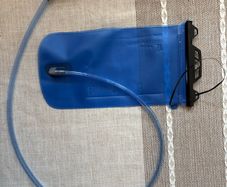 1L water bladder - new