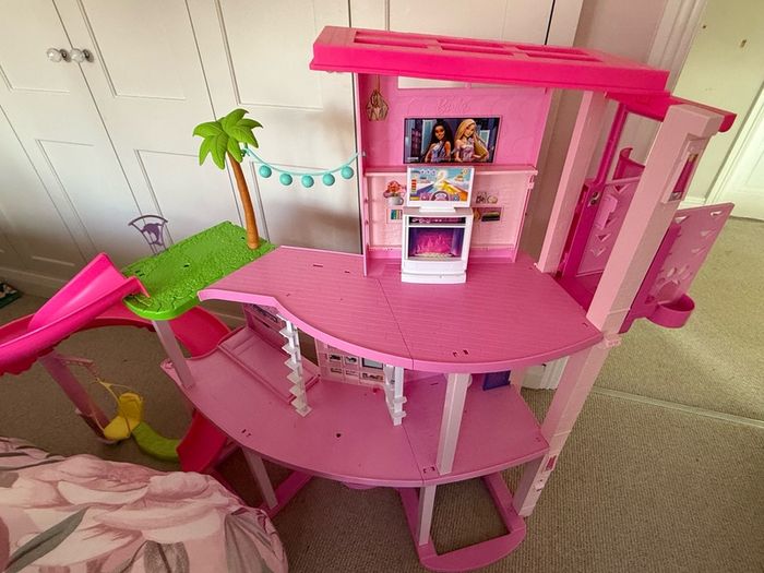 Barbie dream house - not including parts