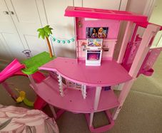 Barbie dream house - not including parts