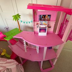 Barbie dream house - not including parts