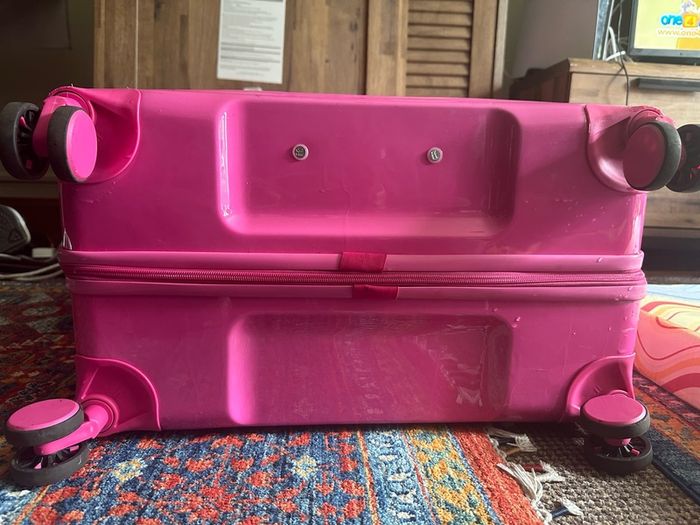 it Luggage suitcase Large  Pink