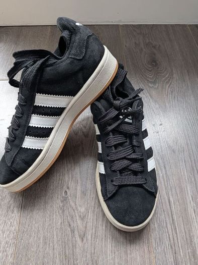 Adidas Black Campus Size 4