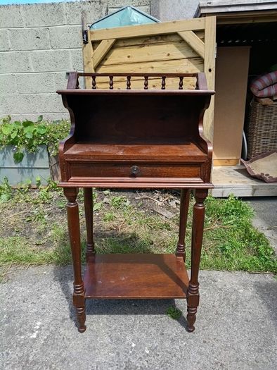 telephone table