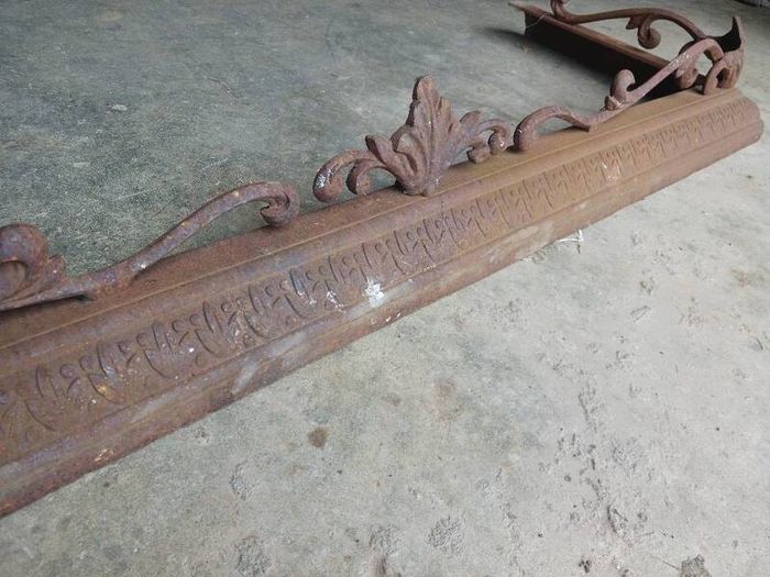 Georgian Steel Fire Fender