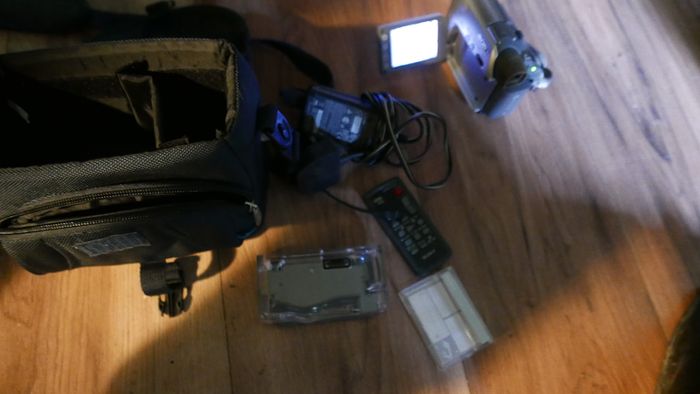 Sony Digital HandyCam DCR-HC22E MiniDV Camcorder Video Camera NTSC Japan silver