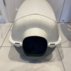 dog/ cat house
