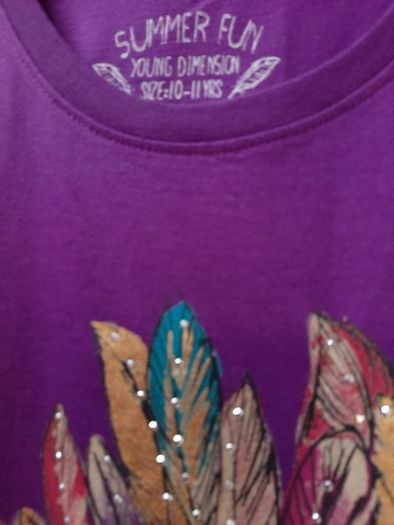new tee shirt short sleeves tag attached