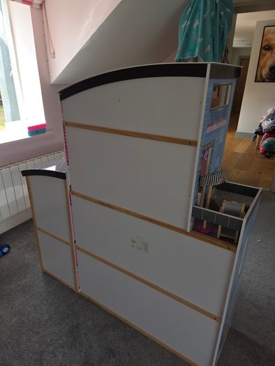 Barbie dreamhouse