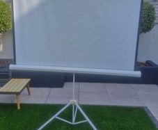 projector screen