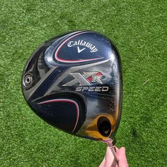 Callaway ladies golf clubs. Right Hand woods and short irons.