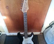 rocket music strat