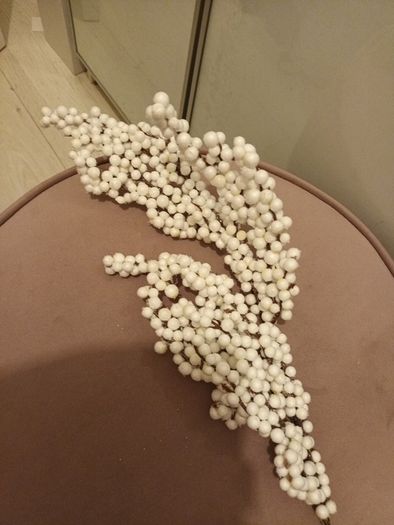Long stem faux christmas snowy berries