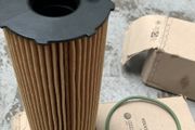 Genuine VAG Oil Filter 057 115 561 M (Audi / VW / Skoda) - Brand New