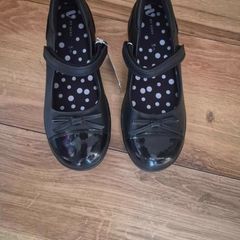 School shoes size 2