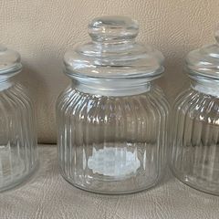 3 glass jars with lids