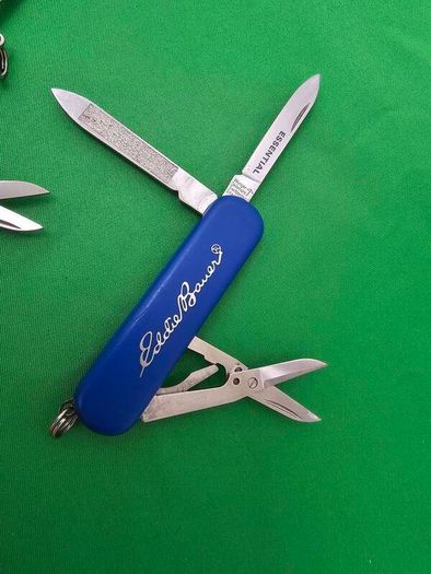Vintage Discontinued Eddie Bauer Wenger Esquire with Victorinox Classic sd Swiss Army Knife in Combo