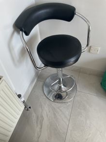 Bar stool