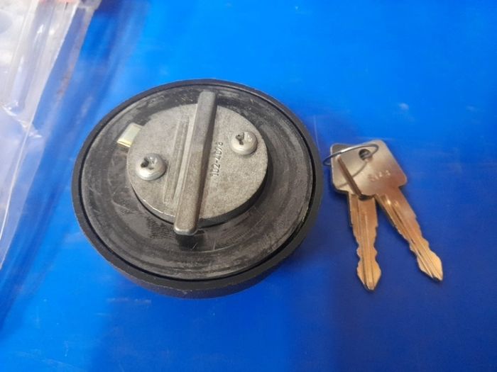 Waso locking fuel cap