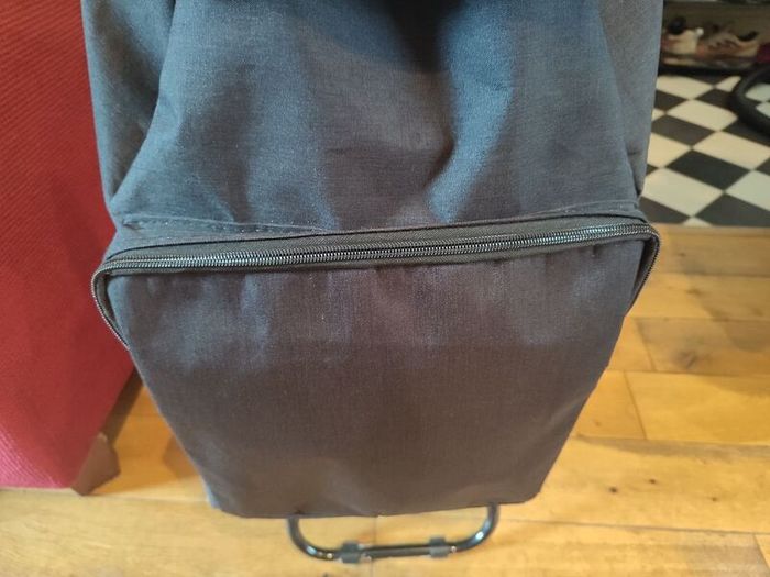Shopping trolley