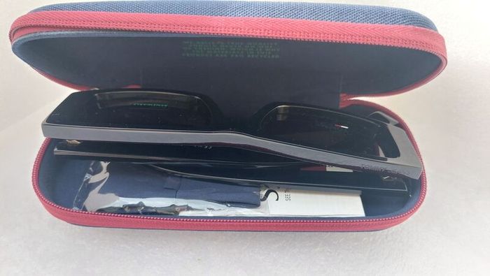 Seasonal Hit  Brand New Tommy Hilfiger  Jeans Sunglasses