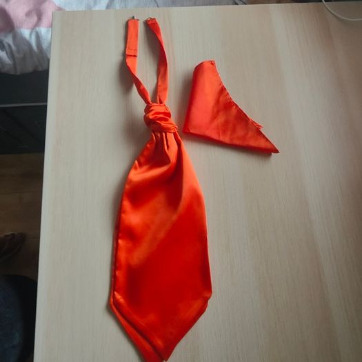 Orange tie and and pocket square set